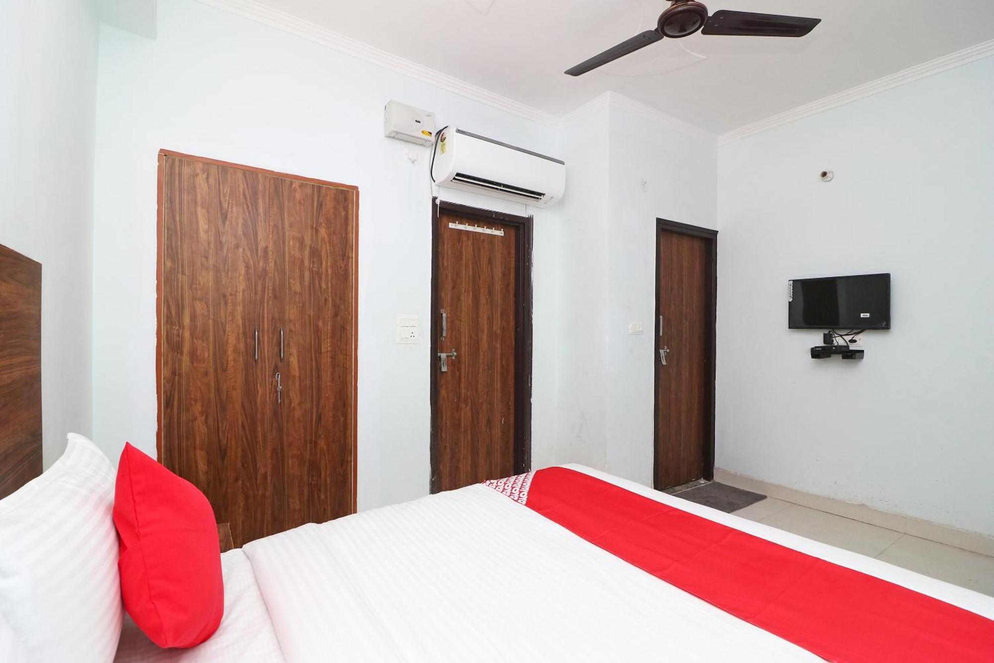 Super O Sathguru Residency Near New Ashok Nagar Metro Station 4*