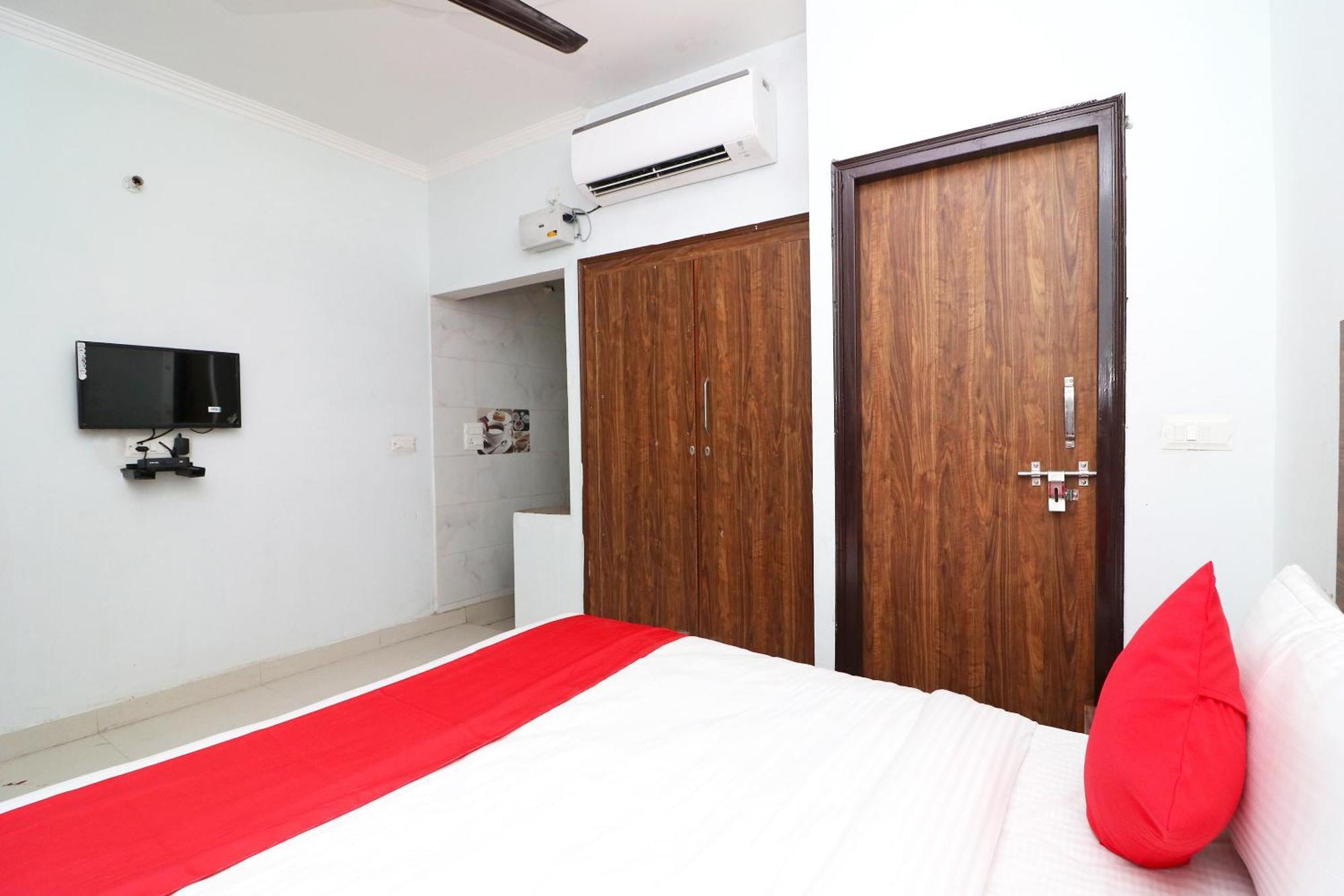 Super O Sathguru Residency Near New Ashok Nagar Metro Station Hotel